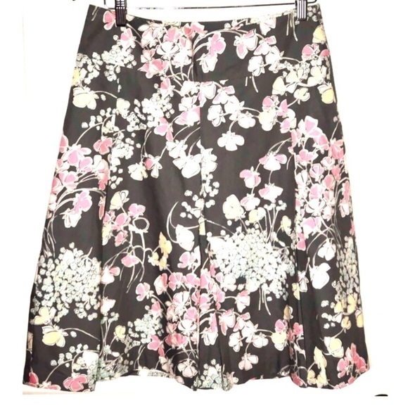 Talbots Dresses & Skirts - Talbots Aline Skirt Gray with floral design in Pink, yellow and white Size 6